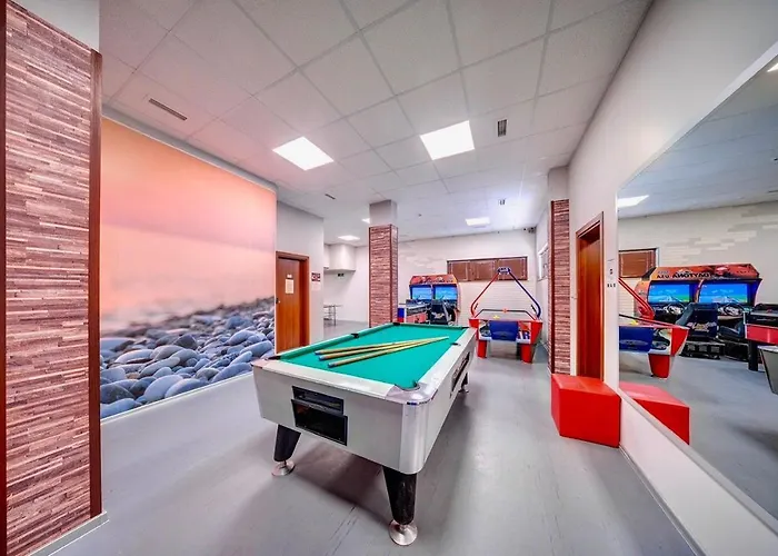 Skyday Penthouse Deluxe At Oak Residence